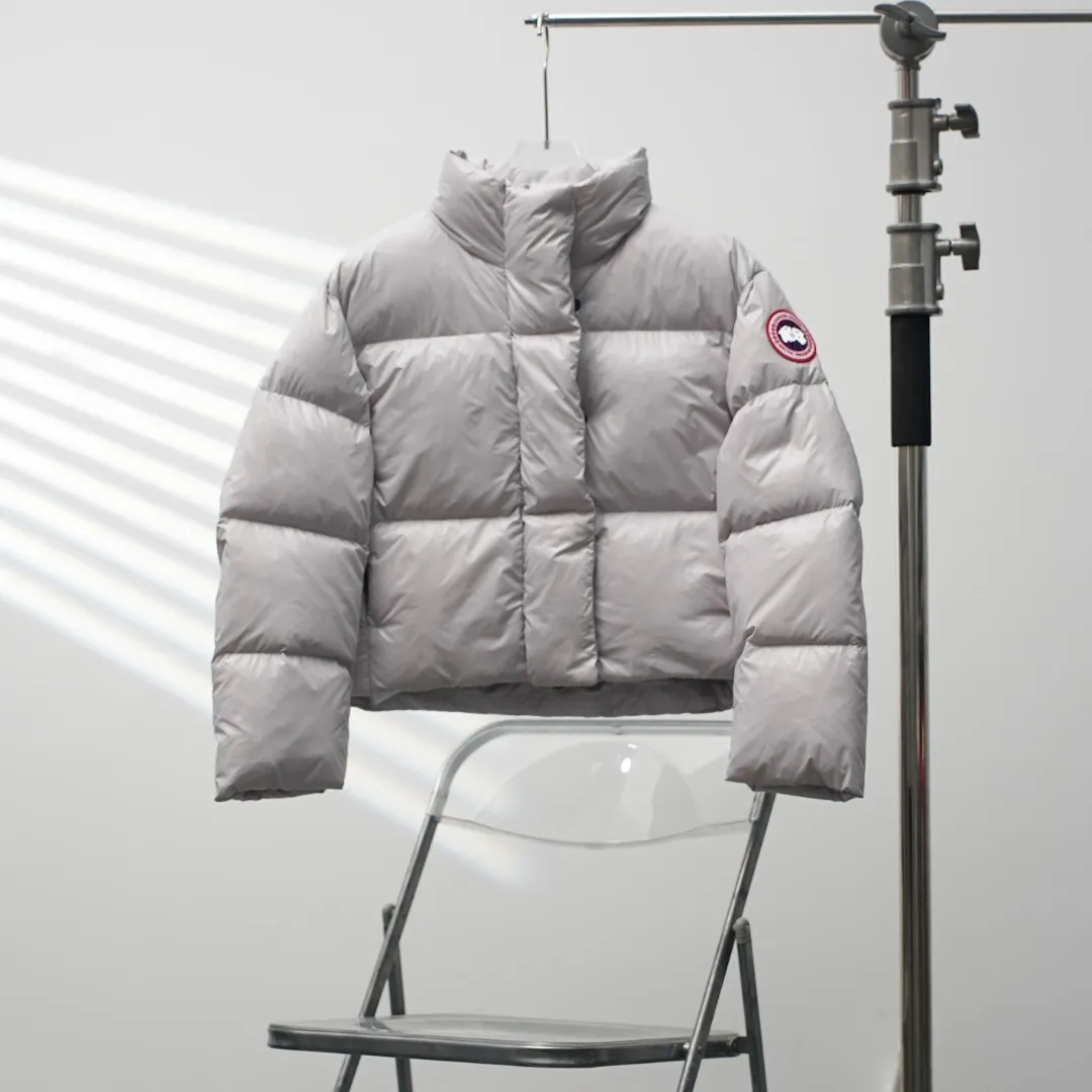 CANADA GOOSE ： Size：S-L